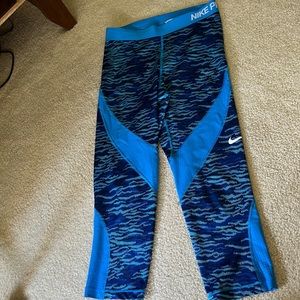 Nike Pro Capris